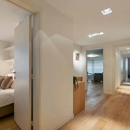With 1 Parking At 100 Meters From Beach 아파트 *